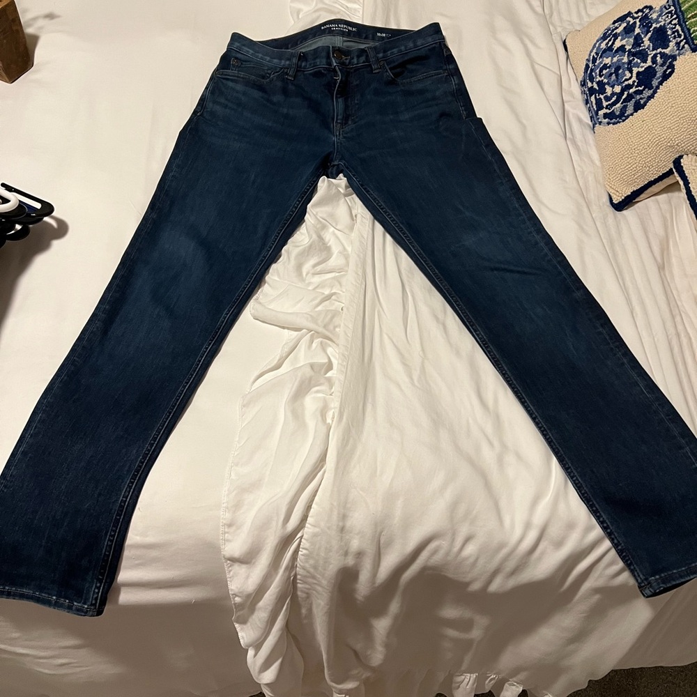 Banana Republic Men’s Traveler Slim Jeans